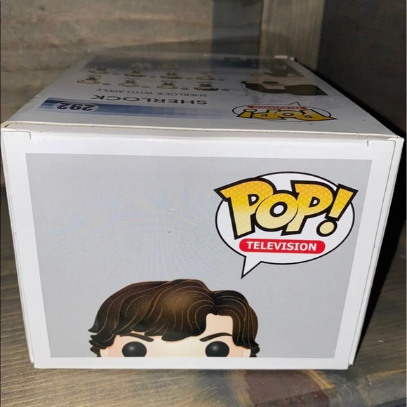 Funko pop Sherlock with Apple #292 - Picture 6 of 8